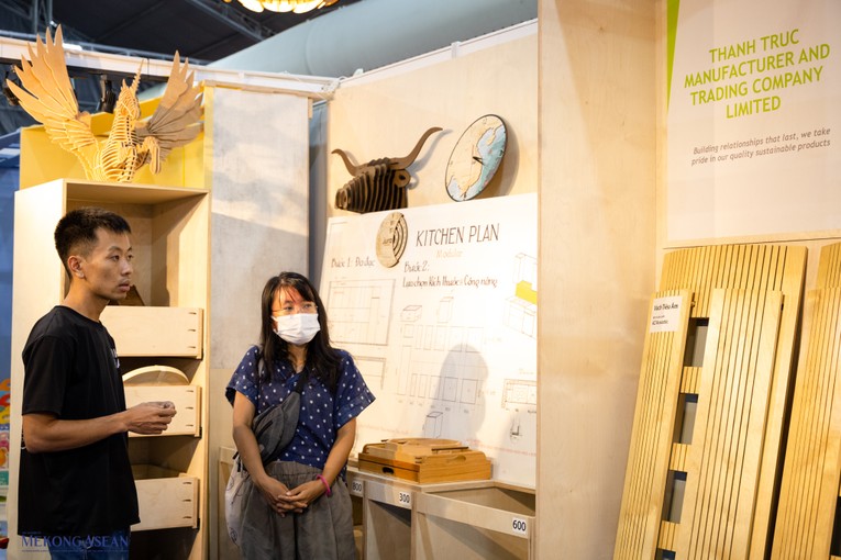 Vật liệu nội thất có nguồn gốc từ gỗ ván ép. Ảnh: Quách Sơn