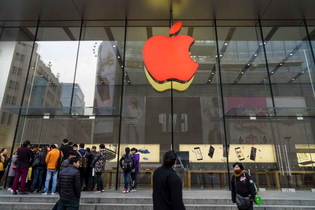 Doanh số iPhone tại Trung Quốc tăng mạnh nhờ giảm giá