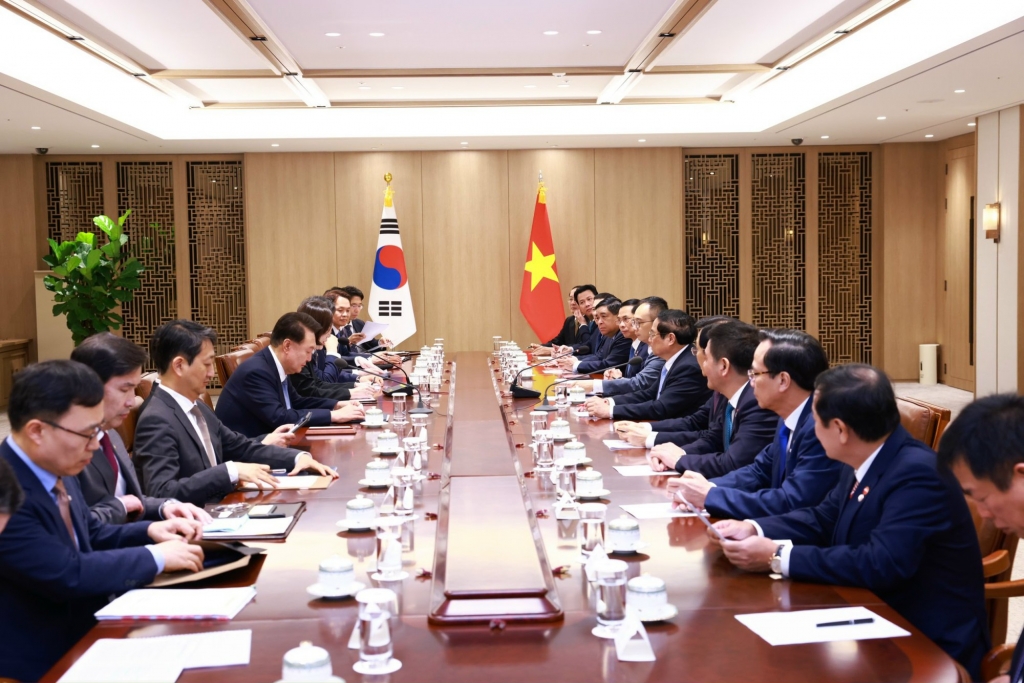 Tổng thống Hàn Quốc khẳng định hỗ trợ Việt Nam về bán dẫn, công nghiệp văn hóa