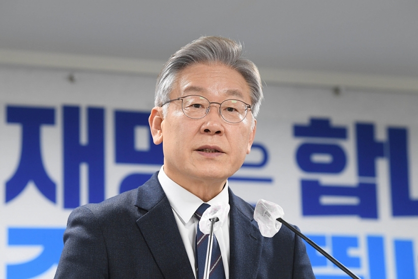 Kẻ tấn công lãnh đạo đảng đối lập Hàn Quốc bị kết án 15 năm tù