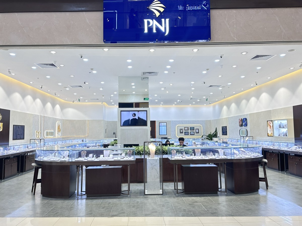 PNJ ghi nhận doanh thu hơn 17.200 tỷ đồng nửa đầu năm