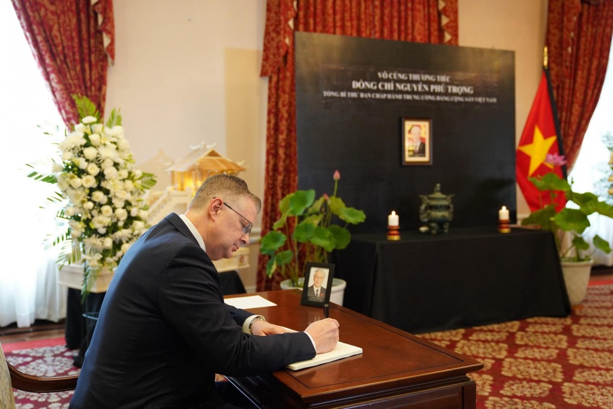 Trợ lý Ngoại trưởng Mỹ Daniel Kritenbrink