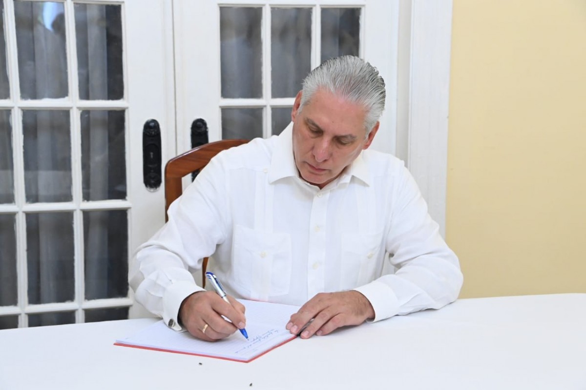 Bí thư thứ Nhất Ban Chấp hành Trung ương Đảng, Chủ tịch Cuba Miguel Díaz-Canel Bermúdez