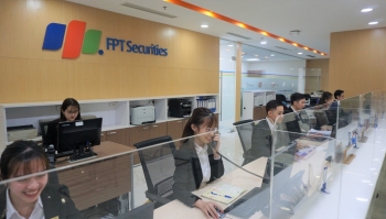 FPT Securities lên kế hoạch đi lùi trong năm 2025