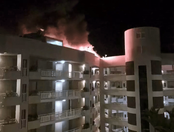 Video trực thăng đâm vào khách sạn tại Australia, phi công thiệt mạng