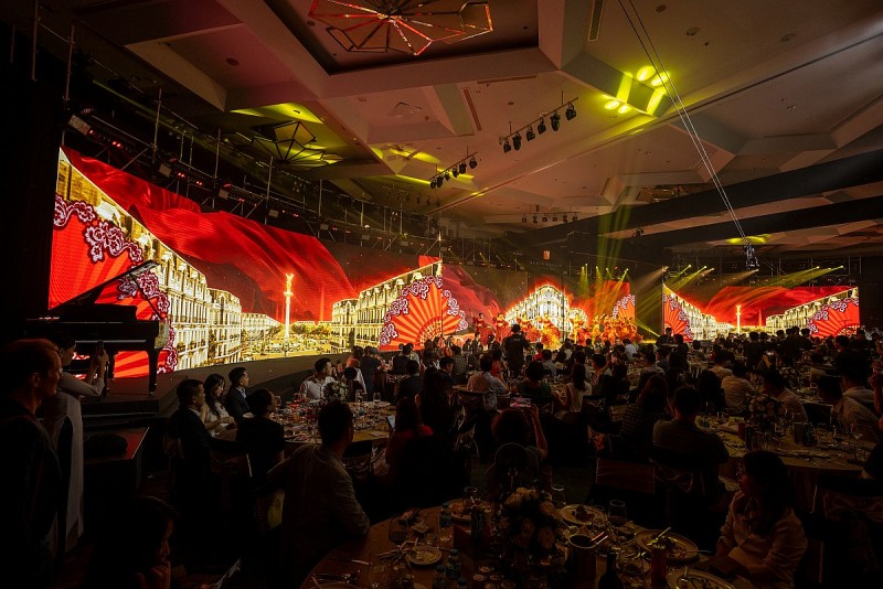 Thăng hoa cảm xúc trong lễ ra mắt thương hiệu bất động sản Noble