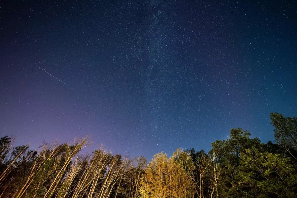 Hình ảnh mưa sao băng Perseid tại nhiều nơi trên thế giới