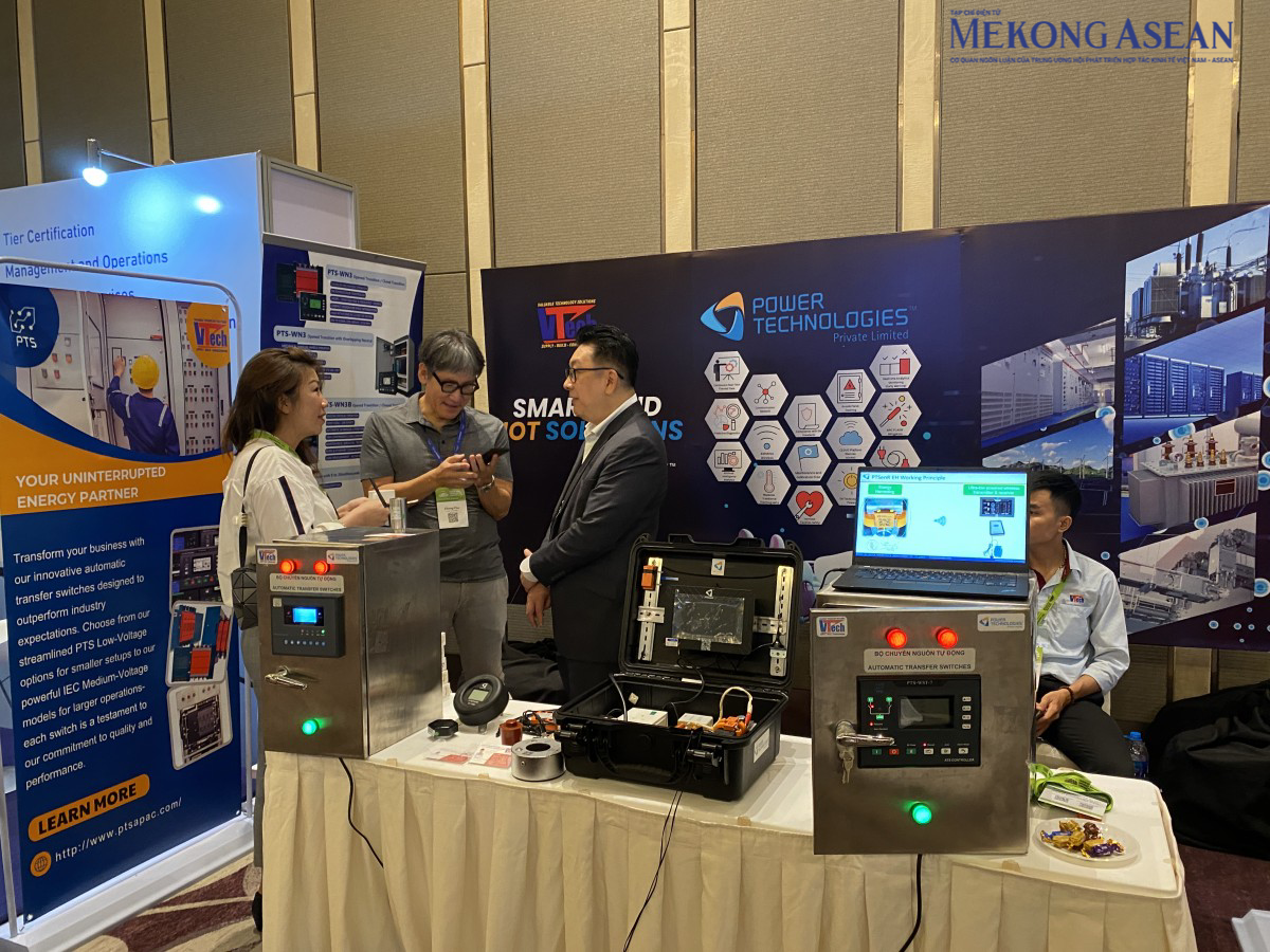 Trưng bày nhiều giải pháp, sản phẩm về điện cho trung tâm dữ liệu