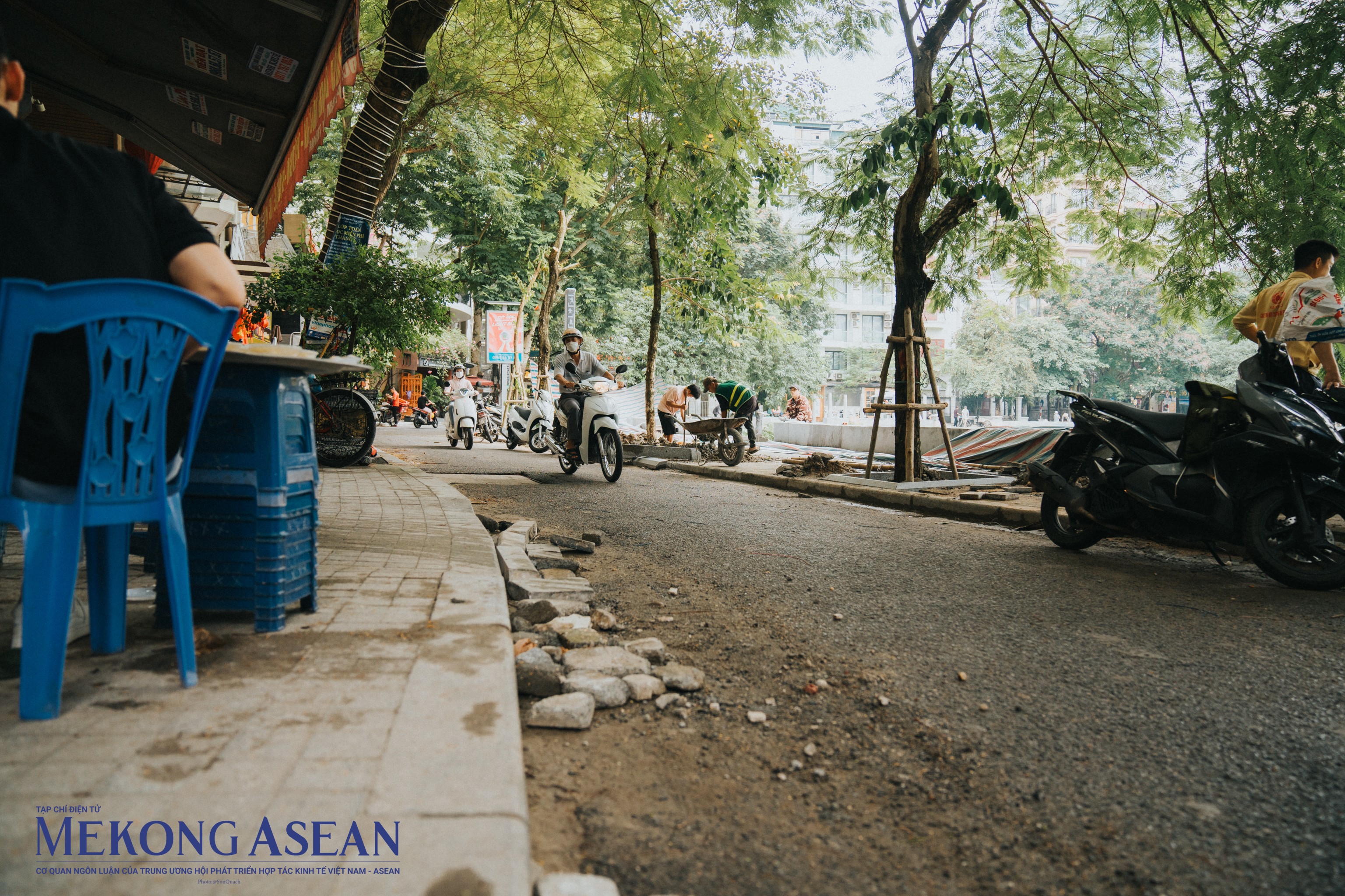 Hà Nội: Gấp rút hoàn thiện tuyến phố đi bộ cạnh hồ Ngọc Khánh Hà Nội: Gấp rút hoàn thiện tuyến phố đi bộ cạnh hồ Ngọc Khánh