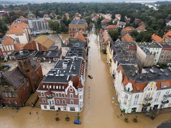 16 người thiệt mạng do lũ lụt lịch sử tại Trung Âu