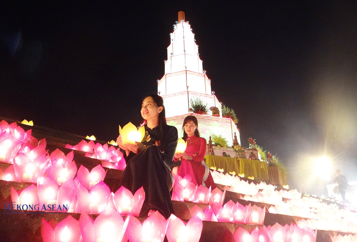 Và cầu mong một cuộc sống luôn no ấm, hạnh phúc và yên bình.