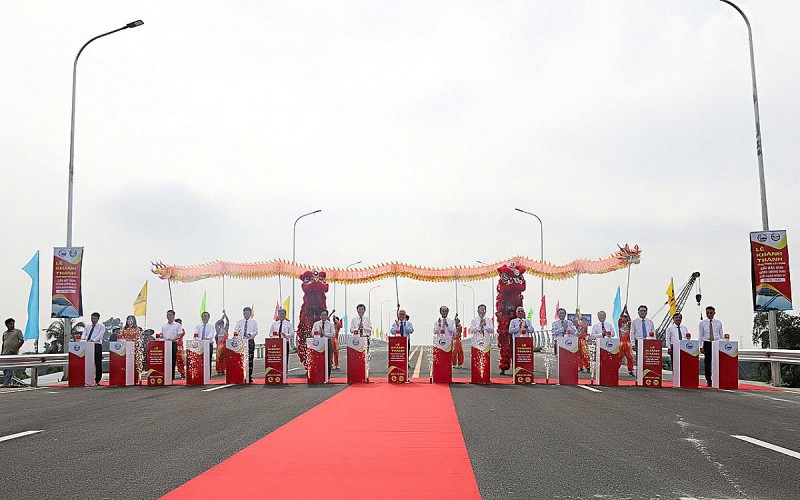 Khánh thành cầu Bạch Đằng 2 nối hai tỉnh Bình Dương - Đồng Nai