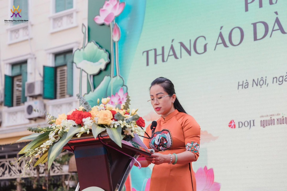 Tháng áo dài 2024 tại Hà Nội: Gắn kết văn hóa và sắc đẹp Việt Nam