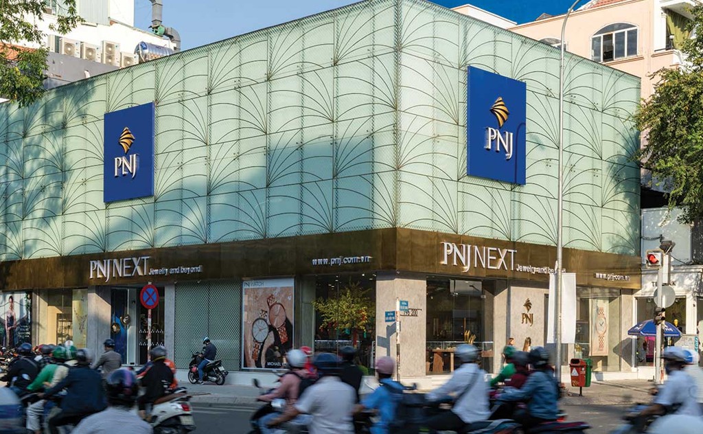 Cổ phiếu PNJ tăng trần sau kết luận không liên quan vụ buôn lậu kim cương