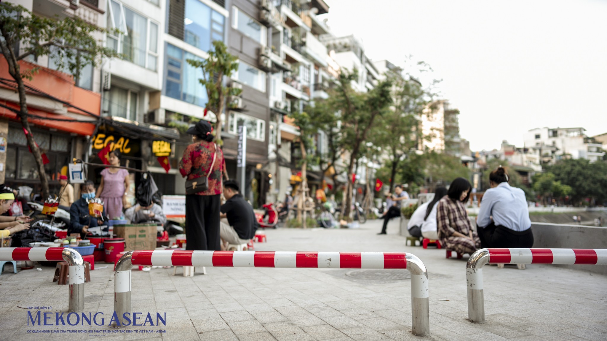 Hà Nội: Phố đi bộ hồ Ngọc Khánh sau hơn 2 tuần khai trương