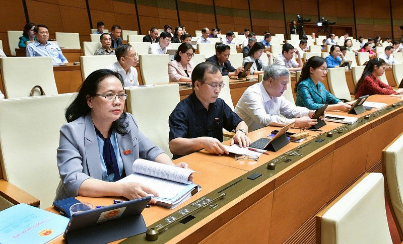 Quốc hội thảo luận việc sửa đổi Luật Điện lực