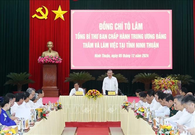 Tổng Bí thư Tô Lâm thăm và làm việc với Ban Thường vụ Tỉnh ủy Ninh Thuận - Ảnh: TTXVN