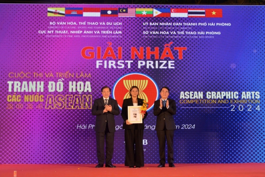 Khai mạc triển lãm tranh đồ họa các nước ASEAN 2024 tại Hải Phòng