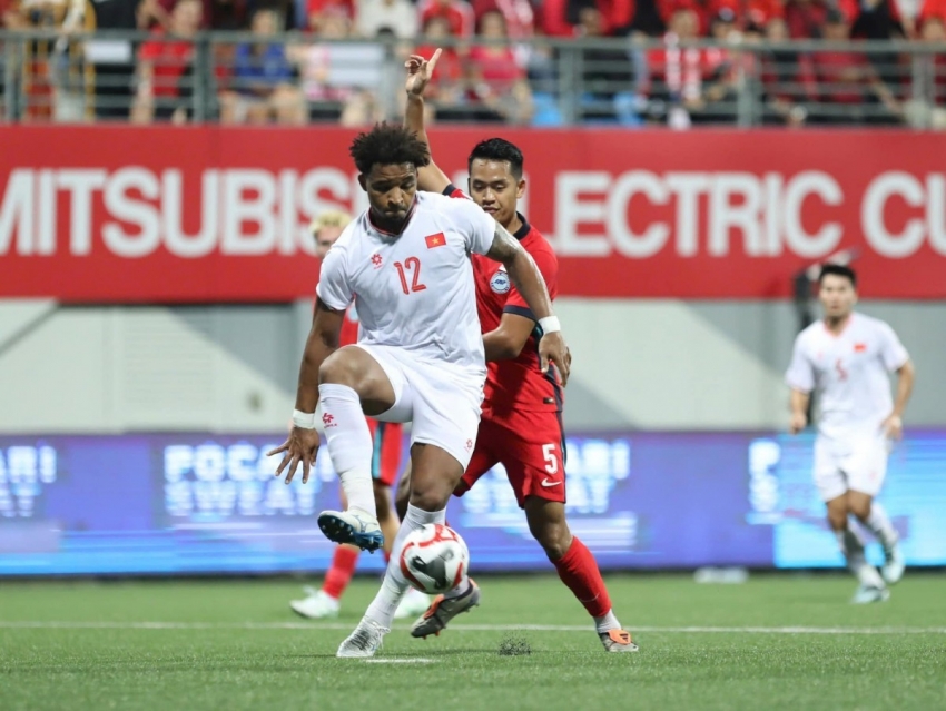 Xuân Son và Tiến Linh tỏa sáng, Việt Nam đánh bại Singapore 2-0