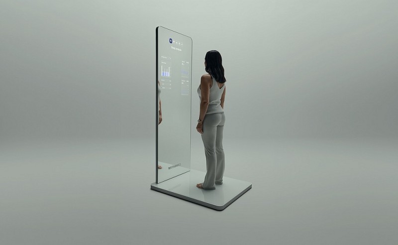 gười dùng đứng lên cân để các cảm biến của Omnia bắt đầu phân tích các chỉ số về sức khỏe (Ảnh: Withings).