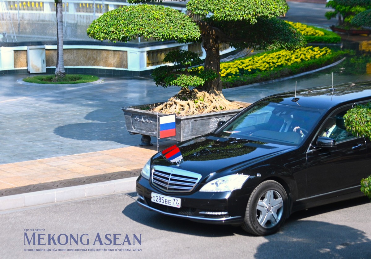 Thủ tướng Phạm Minh Chính chủ trì lễ đón Thủ tướng Nga Mikhail Mishustin