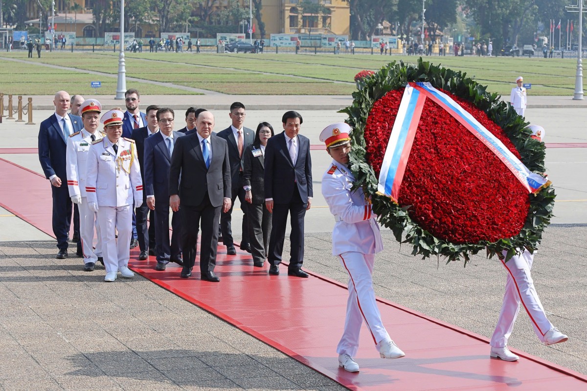 Thủ tướng Phạm Minh Chính chủ trì lễ đón Thủ tướng Nga Mikhail Mishustin