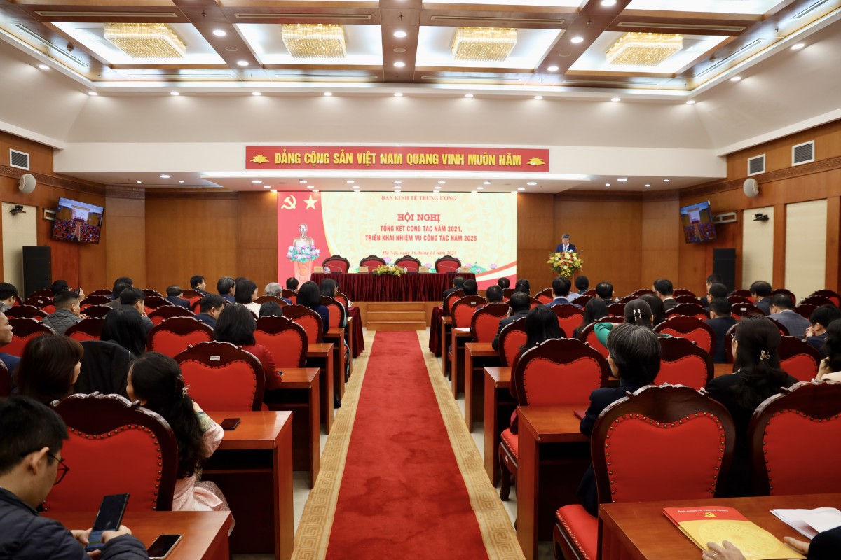 Hội nghị Tổng kết công tác năm 2024, triển khai nhiệm vụ năm 2025 của Ban Kinh tế Trung ương. Ảnh: Ban Kinh tế Trung ương.