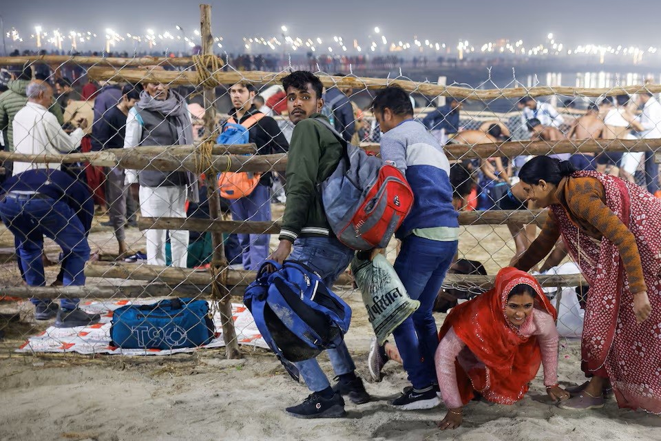 Giẫm đạp chết người tại lễ hội Kumbh Mela ở Ấn Độ