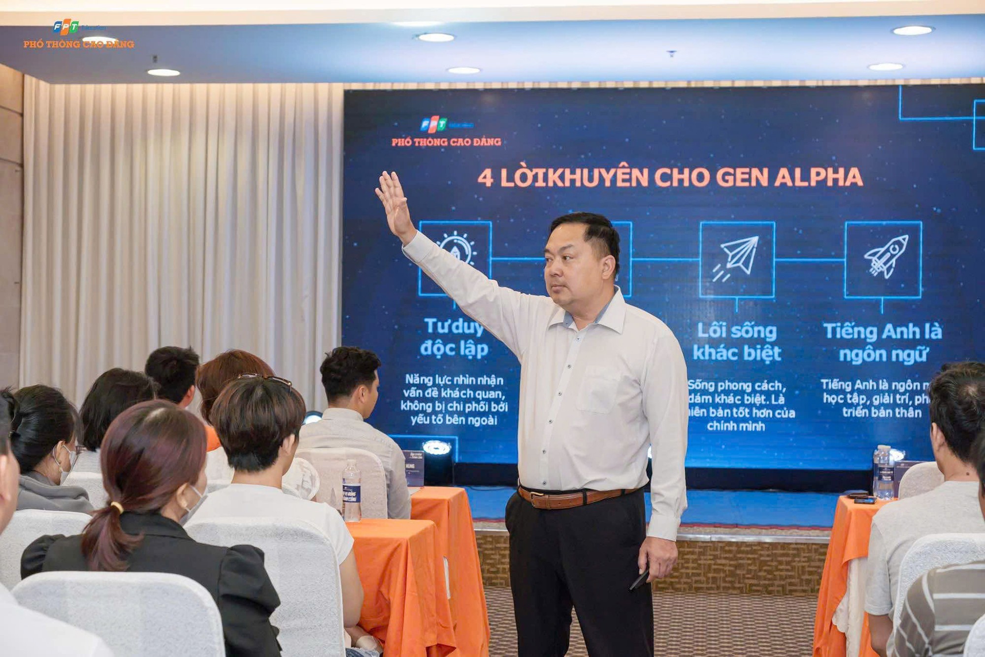 Người miền Bắc đắp đê, người miền Nam đón lũ