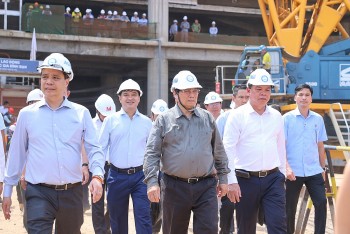 Thủ tướng kiểm tra công trường sân bay Long Thành