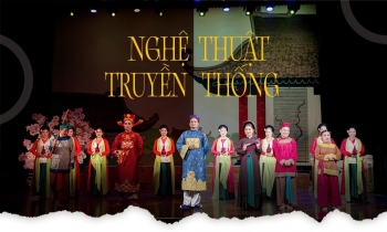 Để những sân khấu truyền thống sáng đèn