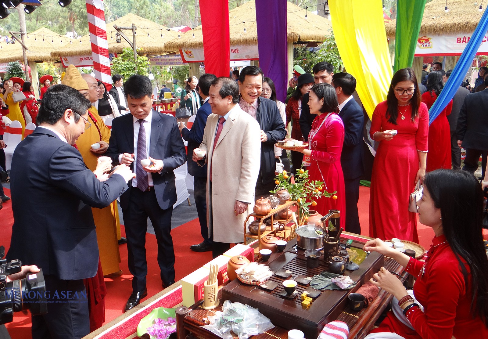 Khai hội mùa xuân Côn Sơn - Kiếp Bạc, kỷ niệm 60 năm ngày Bác Hồ về thăm Hải Dương