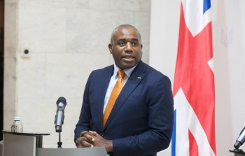 Anh kêu gọi tịch thu tài sản Nga bị đóng băng để hỗ trợ Ukraine