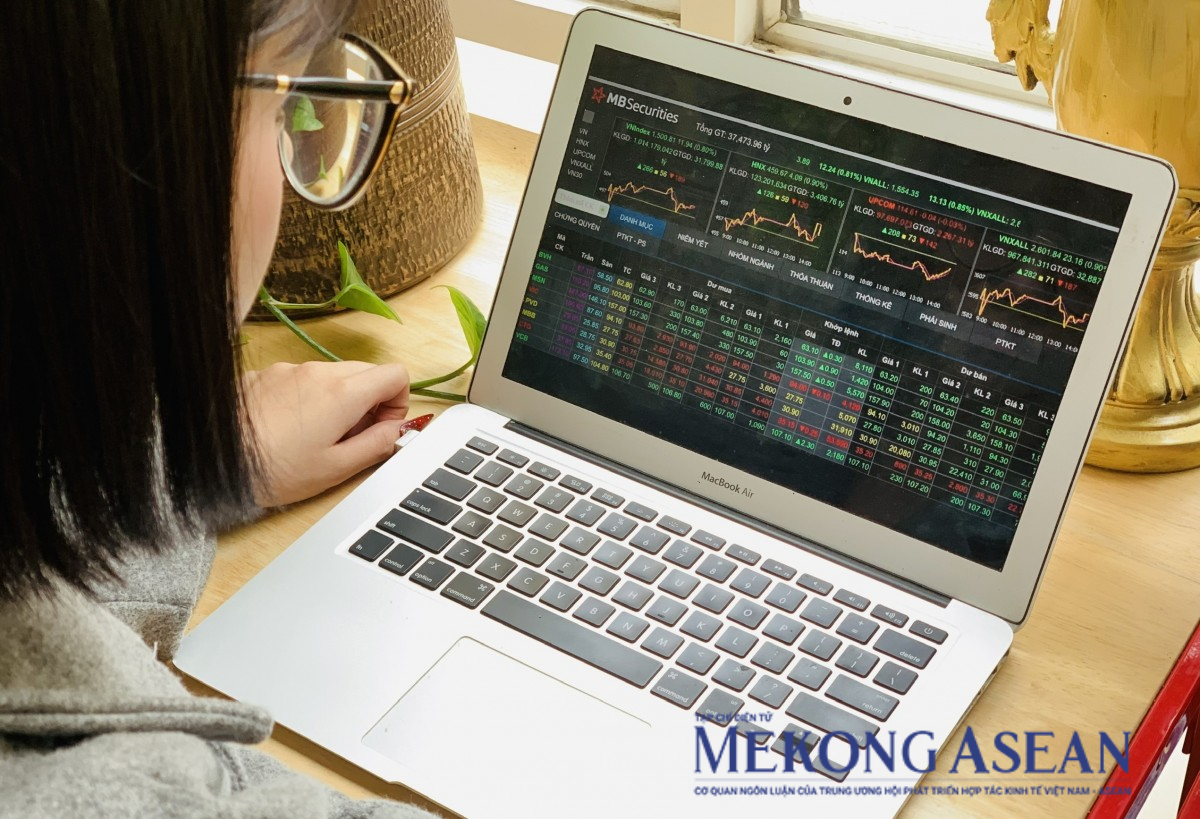 Cổ phiếu tuần qua: HID vẫn giữ sức hút, TAL lập đỉnh