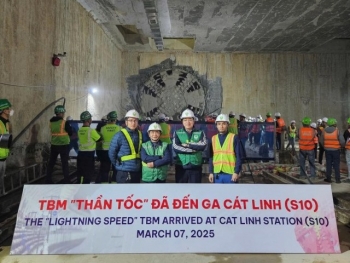 Máy đào hầm metro Nhổn - Ga Hà Nội đã đến ga S10 Cát Linh