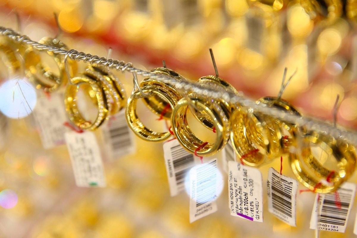 Giá vàng nhẫn tăng lên gần 130 triệu đồng/lượng