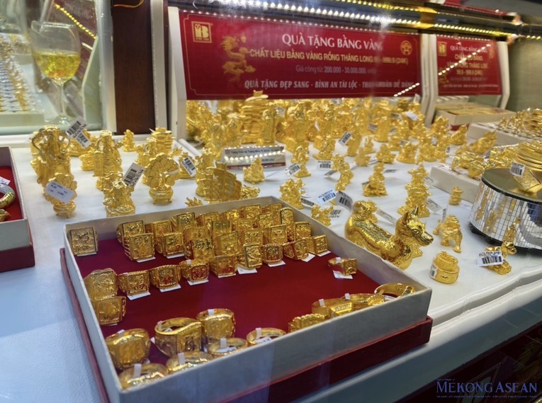 Giá vàng trong nước đồng loạt giảm, vàng nhẫn mất tới 500.000 đồng/lượng