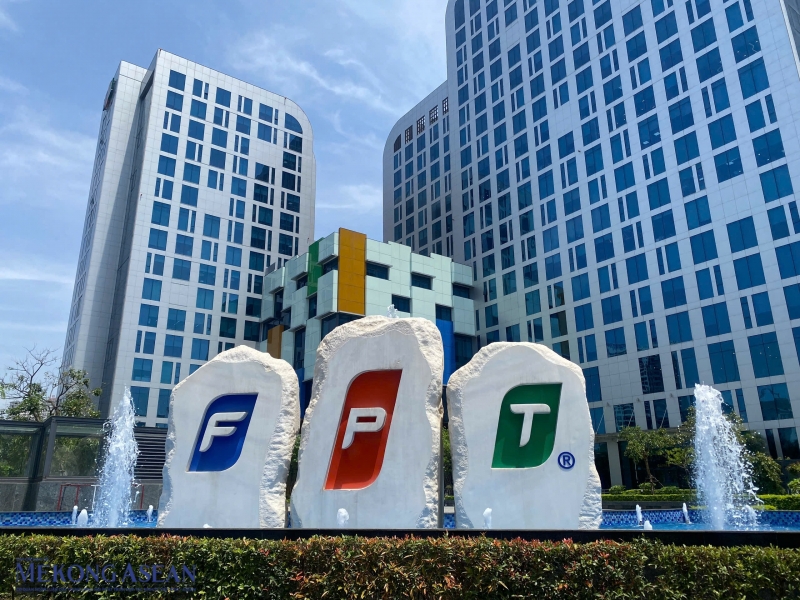 Ba lãnh đạo FPT Telecom cùng từ nhiệm