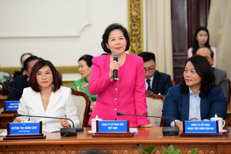 Vinamilk được vinh danh là doanh nghiệp tiêu biểu của TP HCM