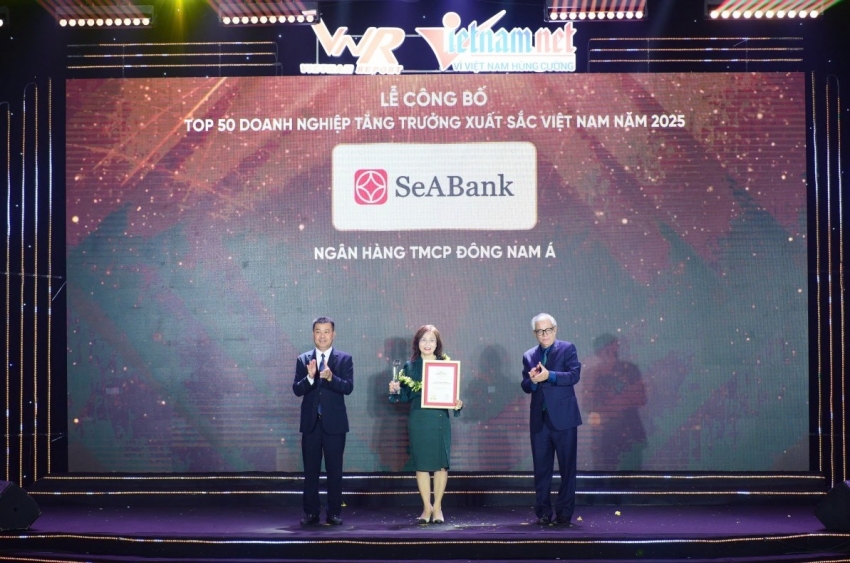 SeABank tăng 173 bậc trong bảng xếp hạng FAST500