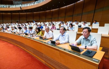 Trình Quốc hội dự án Luật Đường sắt (sửa đổi)