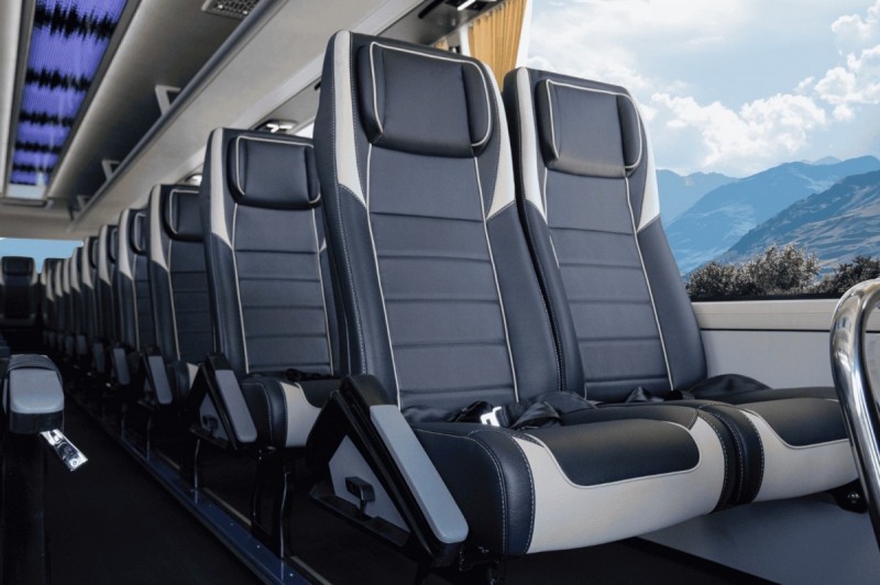 THACO ra mắt dòng xe bus mới THACO Cruizer, cạnh tranh phân khúc ghế ngồi cao cấp