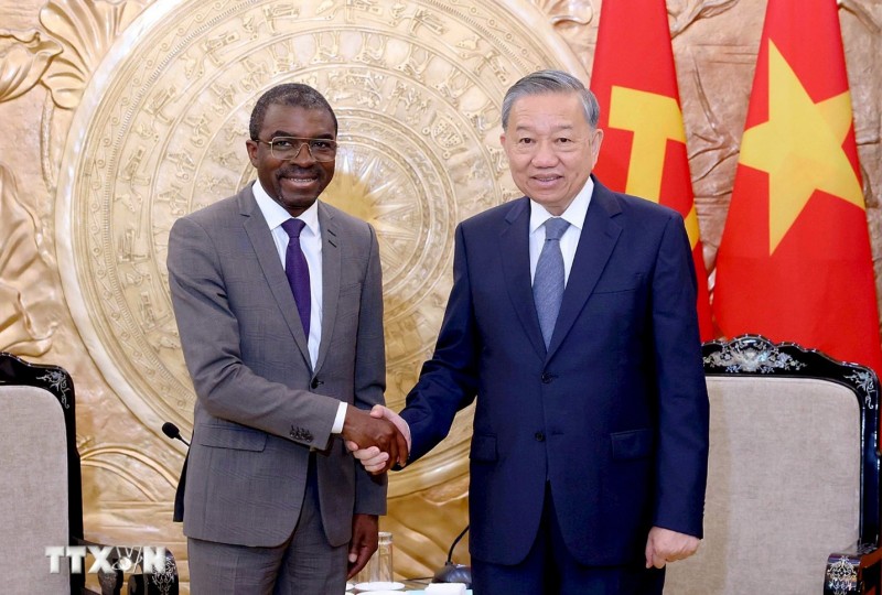 Tổng Bí thư Tô Lâm tiếp Giám đốc Trung tâm Di sản Thế giới