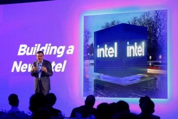 Intel cân nhắc bán bộ phận mạng và biên mạng