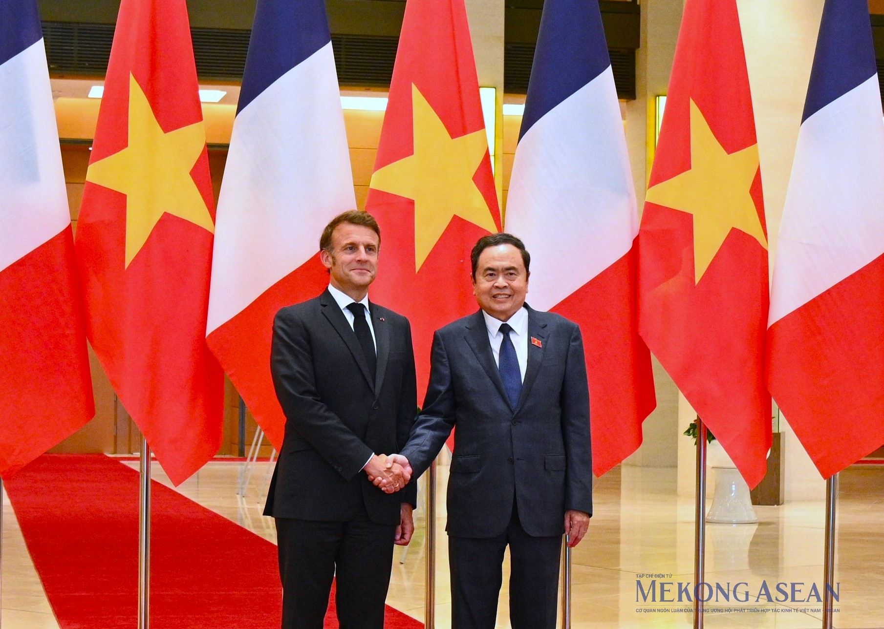 Chủ tịch Quốc hội Trần Thanh Mẫn hội kiến Tổng thống Pháp