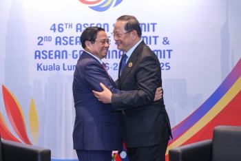 Thúc đẩy dự án hạ tầng kết nối Lào với Việt Nam