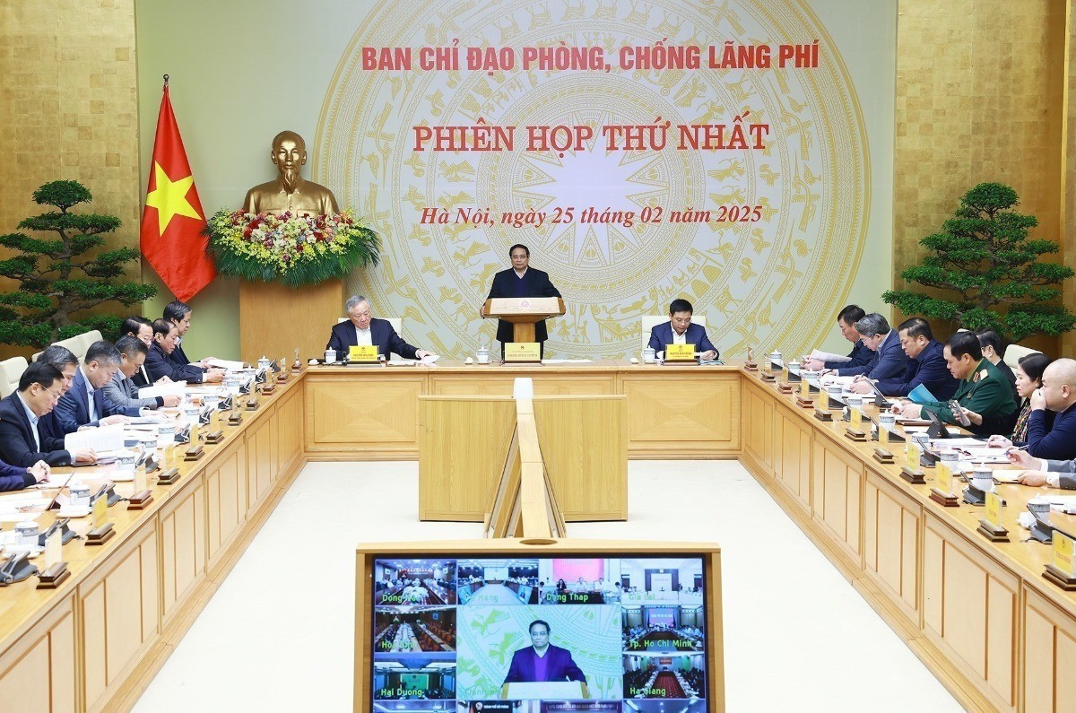 Thủ tướng Phạm Minh Chính chủ trì Phiên họp thứ nhất của Ban Chỉ đạo phòng, chống lãng phí. Ảnh: TTXVN.