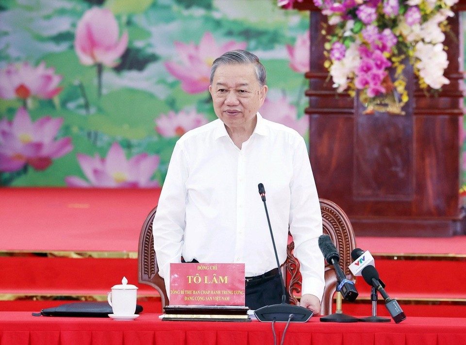 Việc hợp nhất tỉnh gắn với sắp xếp bộ máy và hoàn thiện mô hình chính quyền hai cấp là một cơ hội lịch sử để “thiết kế lại” một hệ thống chính quyền tinh gọn hơn, thông minh hơn, gắn kết hơn - Ảnh: 