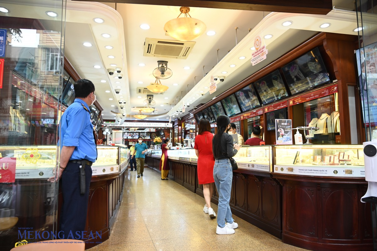 Thị trường vàng sáng 19/6: Giao dịch trầm lắng, giá gần như đứng yên