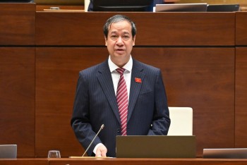 Năm 2027 sẽ thí điểm thi tốt nghiệp THPT trên máy tính